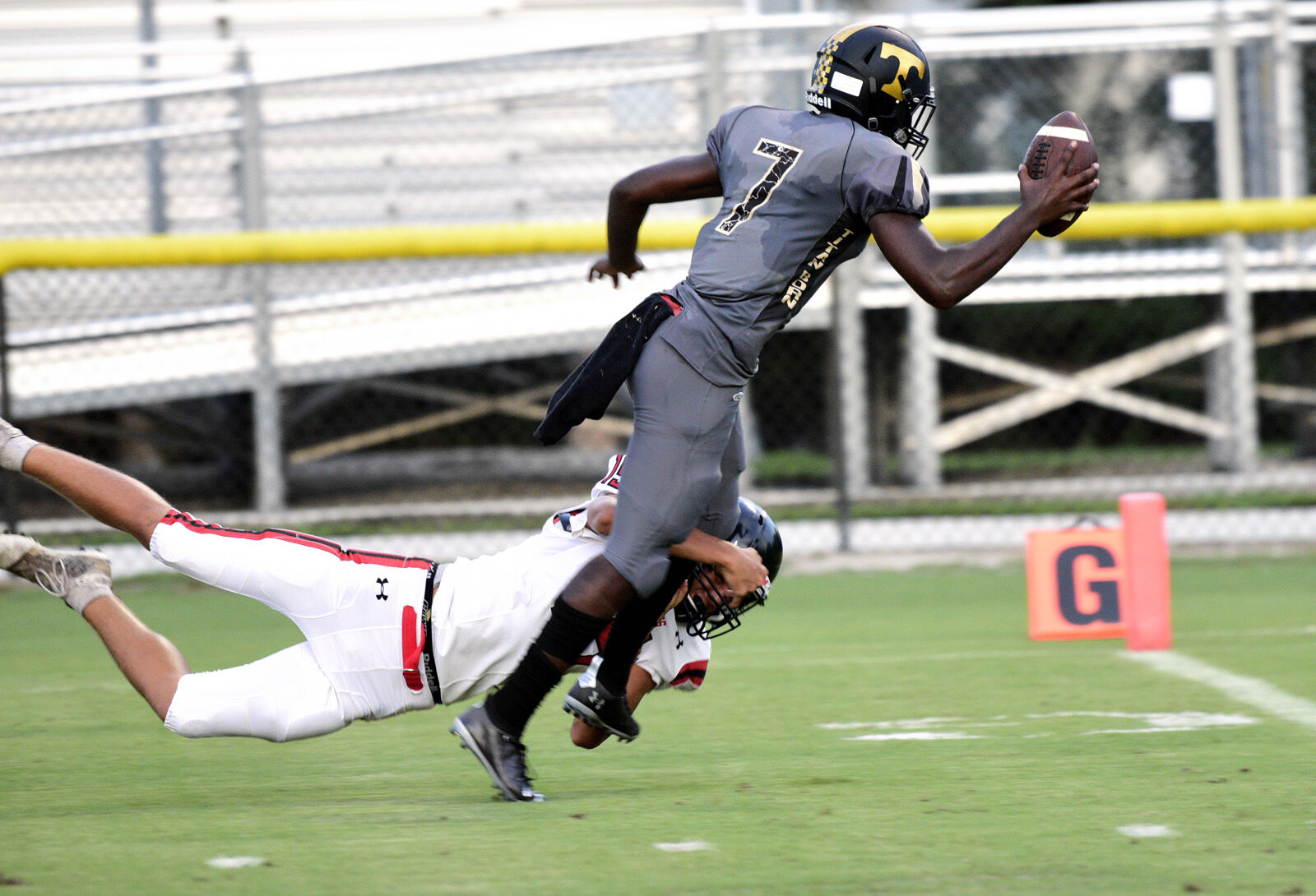 The Titans take on the Bulldogs